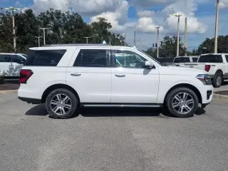 Ford Expedition 2023 4x4 Limited 4dr SUV