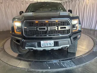 Ford F-150 2018 4x4 Raptor 4dr SuperCrew 5.5 ft. SB