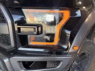 Ford F-150 2018 4x4 Raptor 4dr SuperCrew 5.5 ft. SB