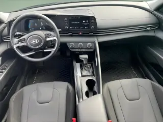 Hyundai ELANTRA 2026 SE 4p Sedan