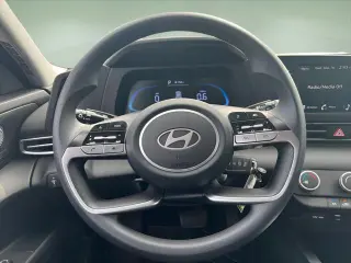 Hyundai ELANTRA 2026 SE 4p Sedan