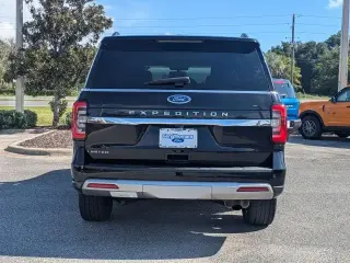 Ford Expedition 2023 4x2 Limited 4dr SUV