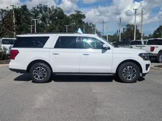 Ford Expedition MAX 2024 4x2 XLT 4p SUV