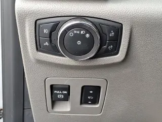Ford F-150 2018 4x4 XLT 4p SuperCrew 5.5 ft. SB