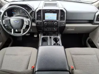Ford F-150 2018 4x4 XLT 4p SuperCrew 5.5 ft. SB