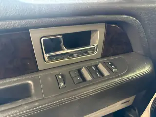 Ford F-150 2013 4x4 Platinum 4dr SuperCrew Styleside 5.5 ft. SB