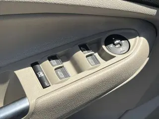 Ford C-MAX Energi 2015 SEL 4p Wagon