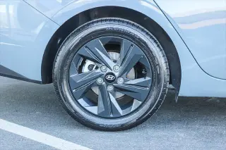 Hyundai ELANTRA 2023 SEL 4p Sedana
