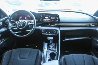 Hyundai ELANTRA 2023 SEL 4p Sedana