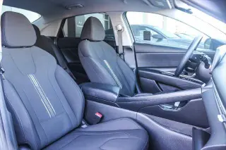 Hyundai ELANTRA 2023 SEL 4p Sedana
