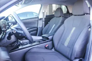Hyundai ELANTRA 2023 SEL 4p Sedana