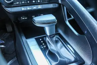 Hyundai ELANTRA 2023 SEL 4p Sedana