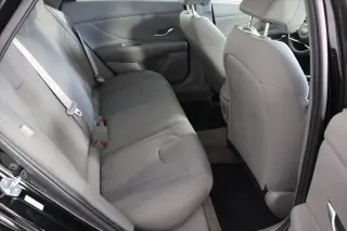 Hyundai ELANTRA 2024 SE 4p Sedana