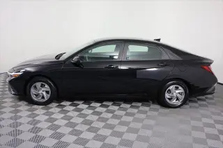 Hyundai ELANTRA 2024 SE 4p Sedana
