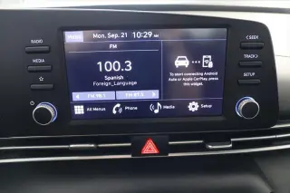 Hyundai ELANTRA 2024 SE Sedán 4 puertas