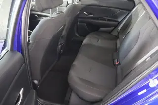 Hyundai ELANTRA 2024 SE Sedán 4 puertas