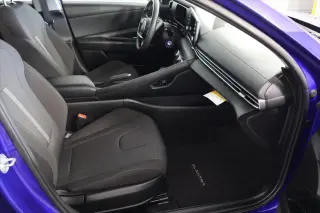 Hyundai ELANTRA 2024 SE Sedán 4 puertas