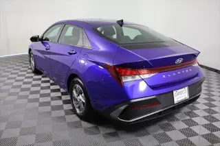Hyundai ELANTRA 2024 SE Sedán 4 puertas