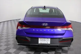 Hyundai ELANTRA 2024 SE Sedán 4 puertas