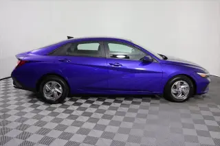 Hyundai ELANTRA 2024 SE Sedán 4 puertas