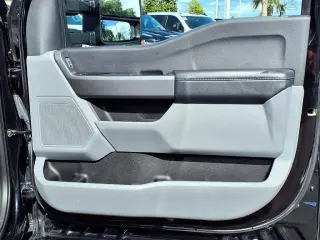 Ford F-250 Super Duty 2024 4x4 XLT 4dr Crew Cab 6.8 ft. SB Pickup