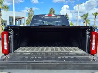 Ford F-250 Super Duty 2024 4x4 XLT 4dr Crew Cab 6.8 ft. SB Pickup