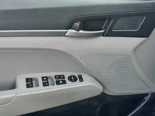 Hyundai ELANTRA 2020 SE 4p Sedan