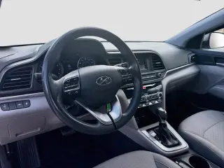Hyundai ELANTRA 2020 SE 4p Sedan