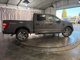 Ford F-150 2021 4x4 XL 4dr SuperCrew 5.5 ft. SB