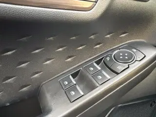 Ford Escape 2020 AWD Titanium 4dr SUV