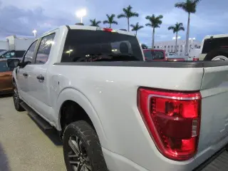 Ford F-150 2022 4x4 XL 4p SuperCab 5.5 ft. CB