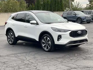 Ford Escape 2023 AWD Platinum 4dr SUV