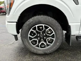 Ford F-150 2023 4x4 XLT 4dr SuperCab 6.5 ft. SB