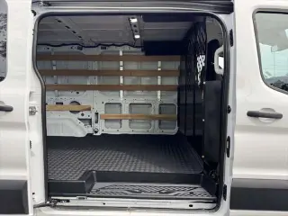 Ford Transit 2025 250 3dr SWB Techo Bajo Furgoneta de Carga