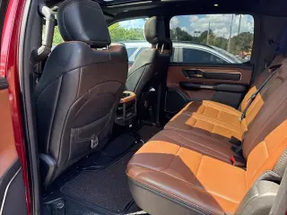 Ram 1500 2019 4x4 Laramie Longhorn 4dr Crew Cab 5.6 ft. SB Pickup