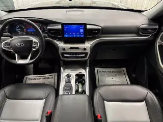 Ford Explorer 2023 AWD XLT SUV de 4 puertas