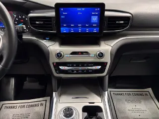 Ford Explorer 2023 AWD XLT SUV de 4 puertas