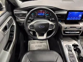 Ford Explorer 2023 AWD XLT SUV de 4 puertas