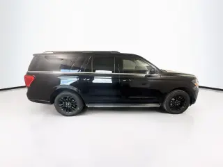 Ford Expedition MAX 2022 4x4 XLT 4dr SUV