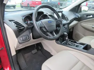 Ford Escape 2017 Titanium 4p SUV