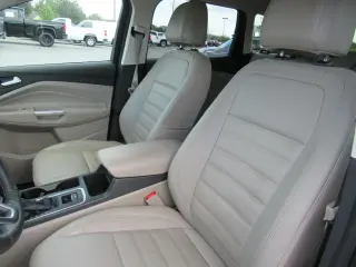 Ford Escape 2017 Titanium 4p SUV