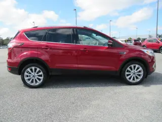 Ford Escape 2017 Titanium 4p SUV