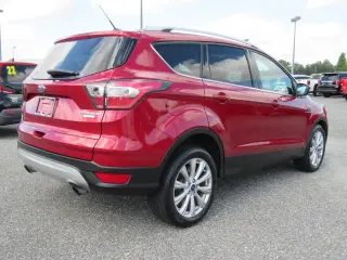 Ford Escape 2017 Titanium 4p SUV