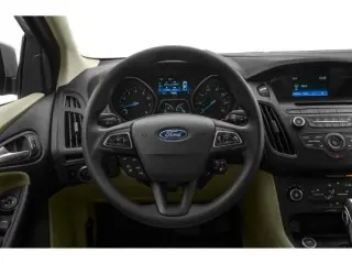Ford Focus 2018 SEL 4dr Sedán