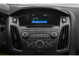 Ford Focus 2018 SEL 4dr Sedán