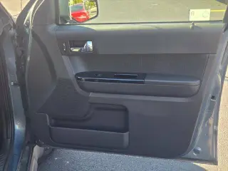 Ford Escape 2011 AWD Limited 4dr SUV