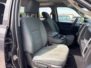Ram 1500 2018 4x2 Tradesman 4p Cubica Quad Cab 6.3 ft. CA Pickup