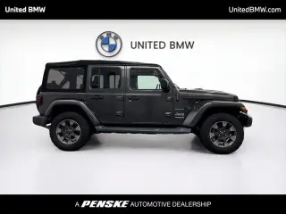 Jeep Wrangler Ilimitado 2018 4x4 Sahara 4p SUV (lanzamiento de mitad de año)