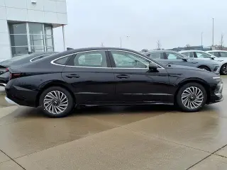 Hyundai SONATA Hybrid 2026 Limited 4dr Sedan