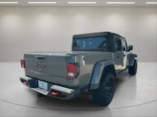 Jeep Gladiator 2022 4x4 Mojave 4p. Cabina de tripulación 5.0 ft. SB
